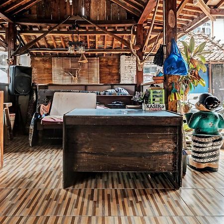 Spot On 91916 Joglo Doyong Homestay Syariah Yogyakarta Extérieur photo