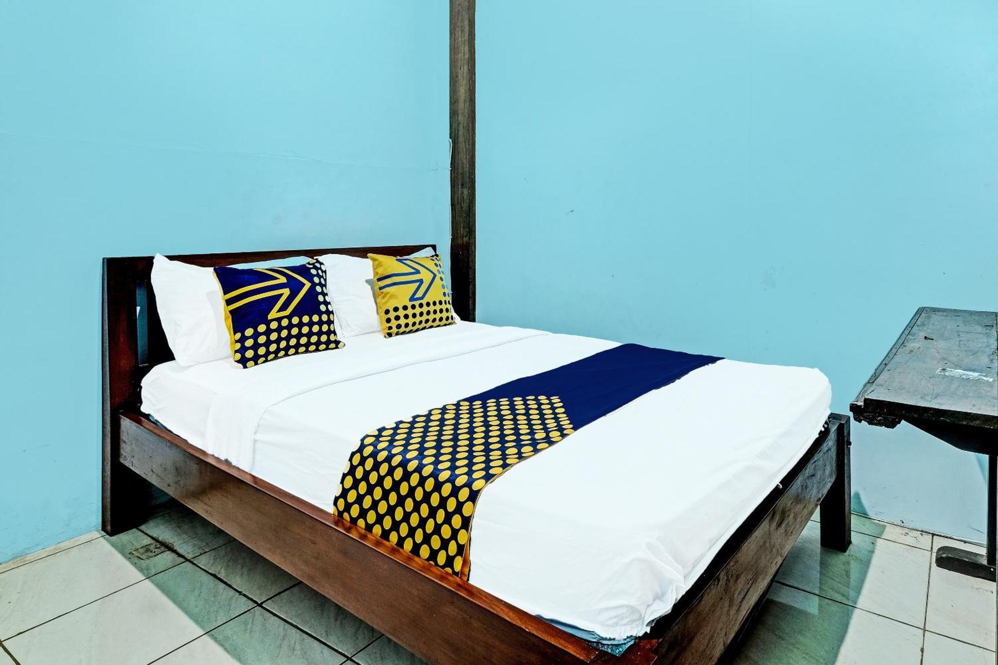 Spot On 91916 Joglo Doyong Homestay Syariah Yogyakarta Extérieur photo