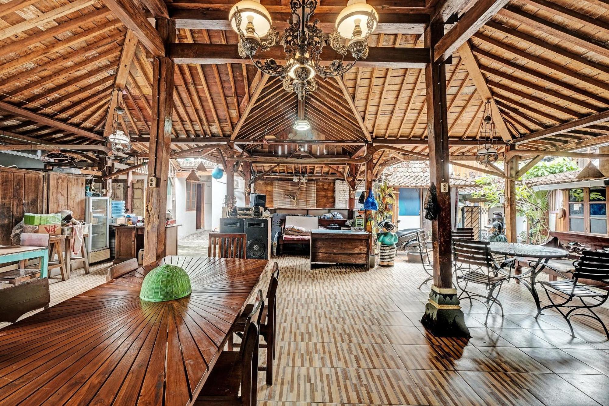 Spot On 91916 Joglo Doyong Homestay Syariah Yogyakarta Extérieur photo