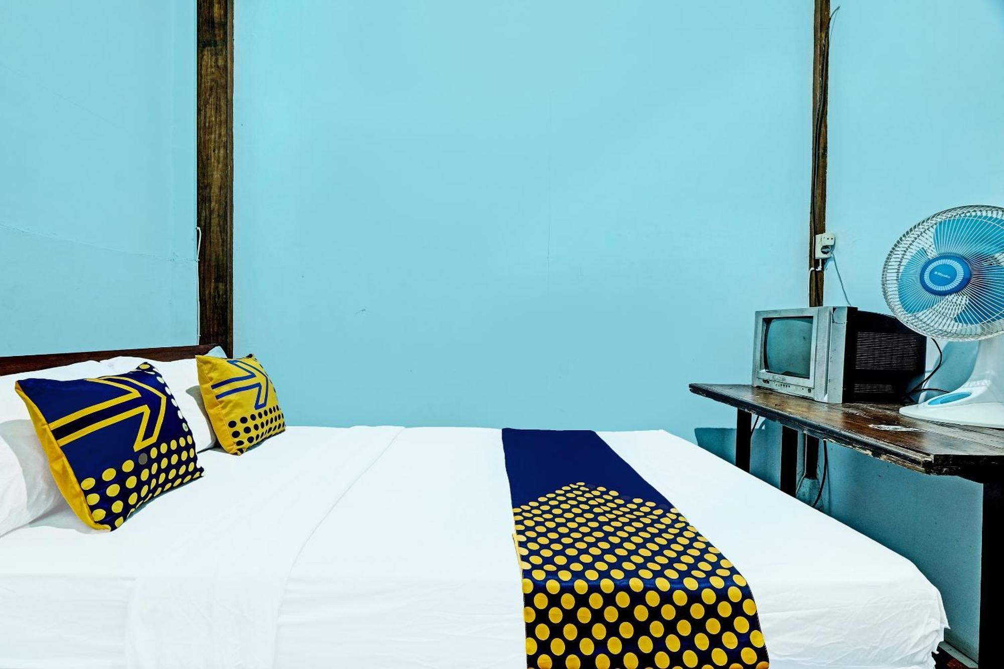 Spot On 91916 Joglo Doyong Homestay Syariah Yogyakarta Extérieur photo